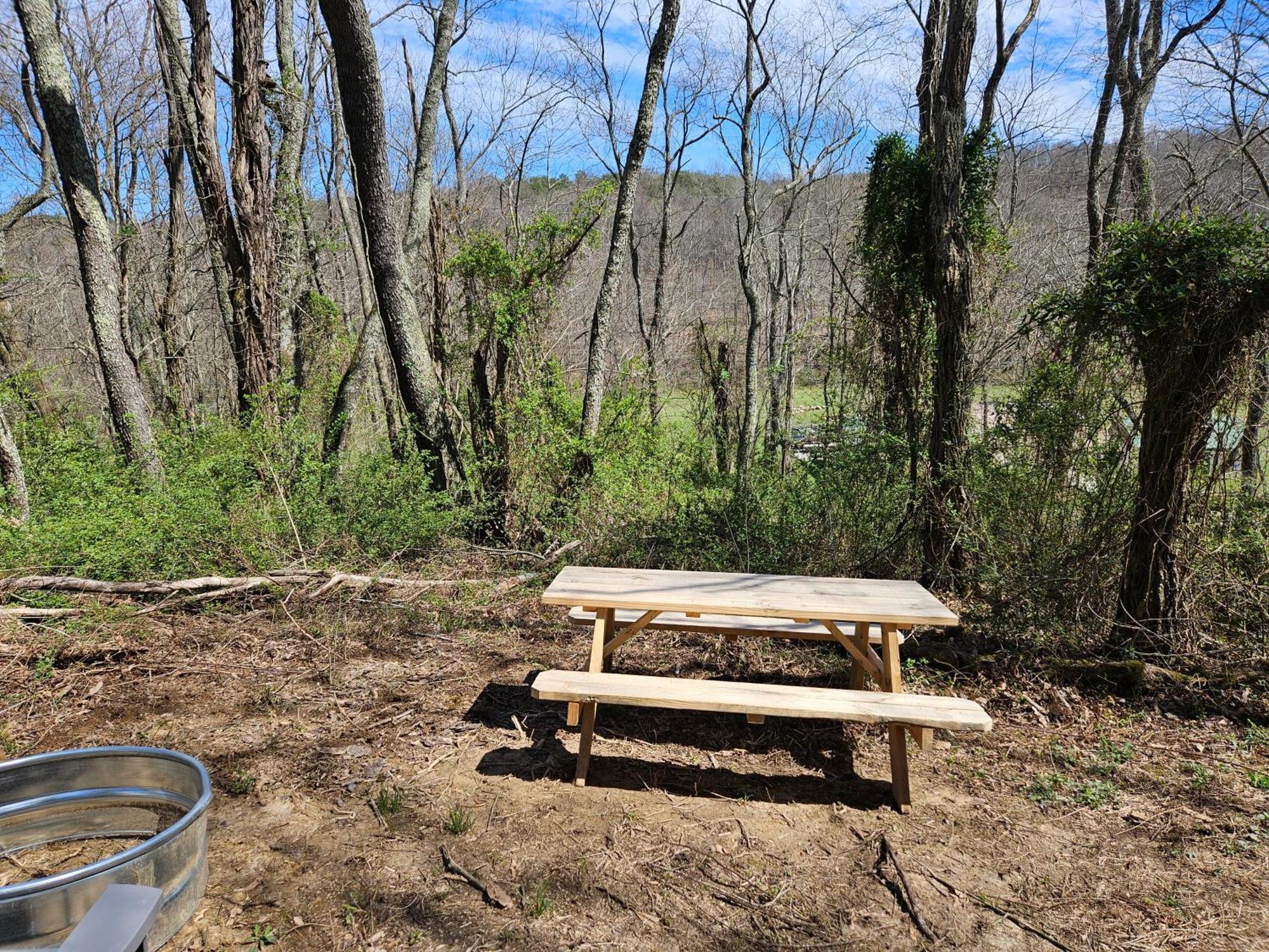 Cardinal Cove At Hocking Vacations - Tent Not Included Campsite Logan